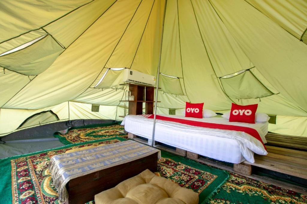 Oyo 75374 Baan Rak Mai Hotel Kanchanaburi Eksteriør billede