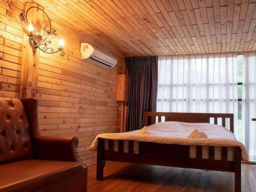Oyo 75374 Baan Rak Mai Hotel Kanchanaburi Eksteriør billede