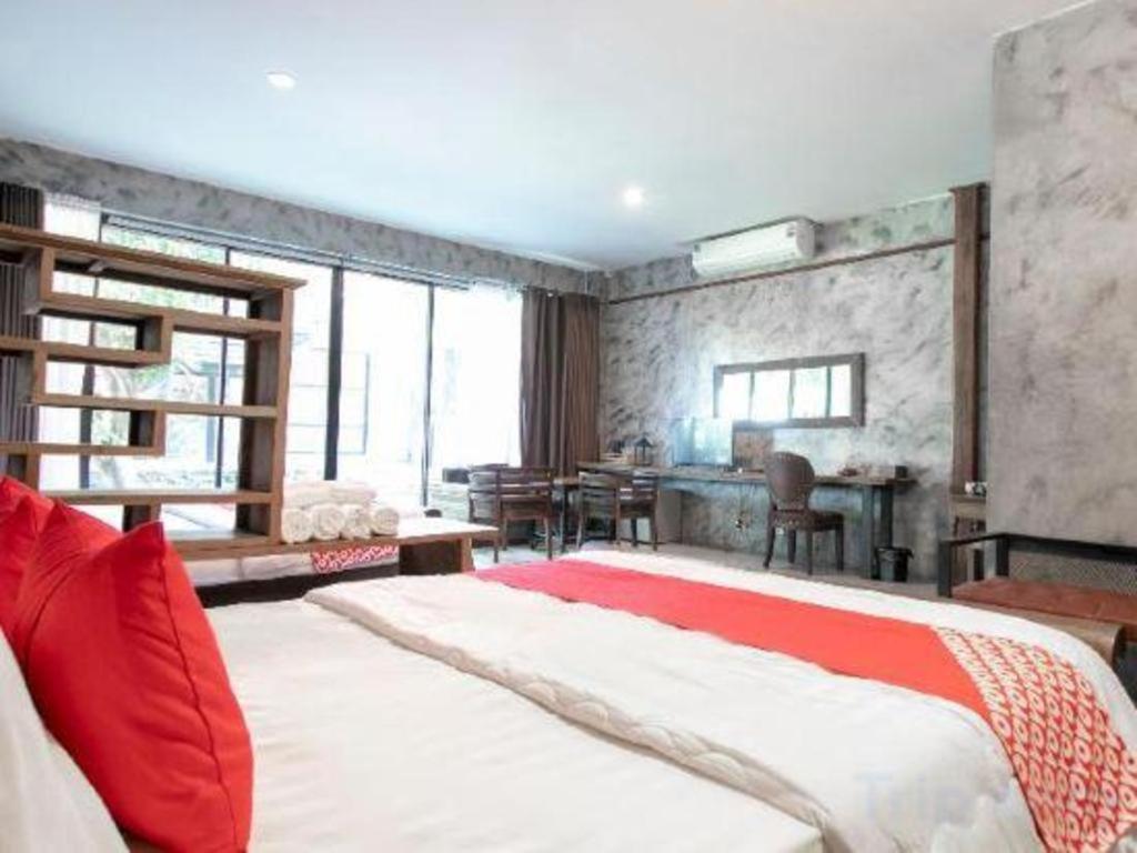 Oyo 75374 Baan Rak Mai Hotel Kanchanaburi Eksteriør billede